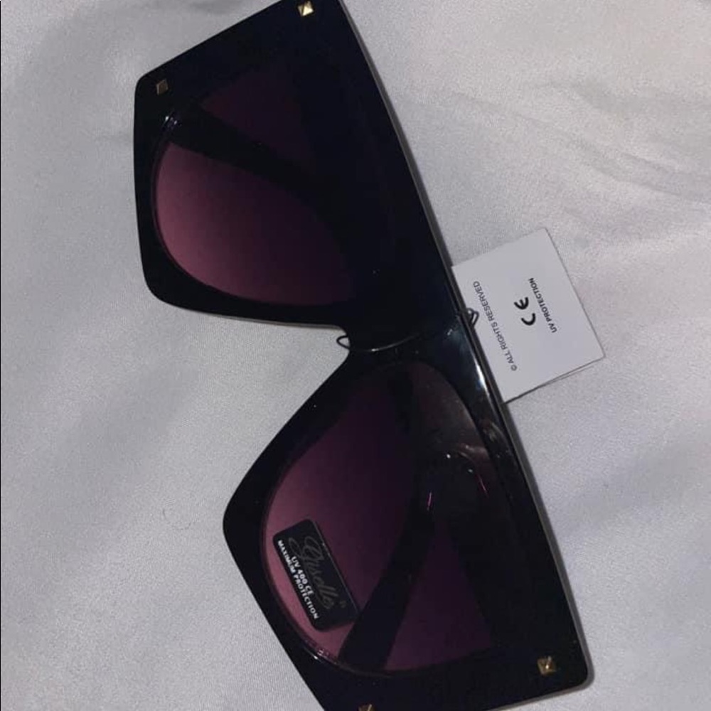 NWT Ombré Sunglasses